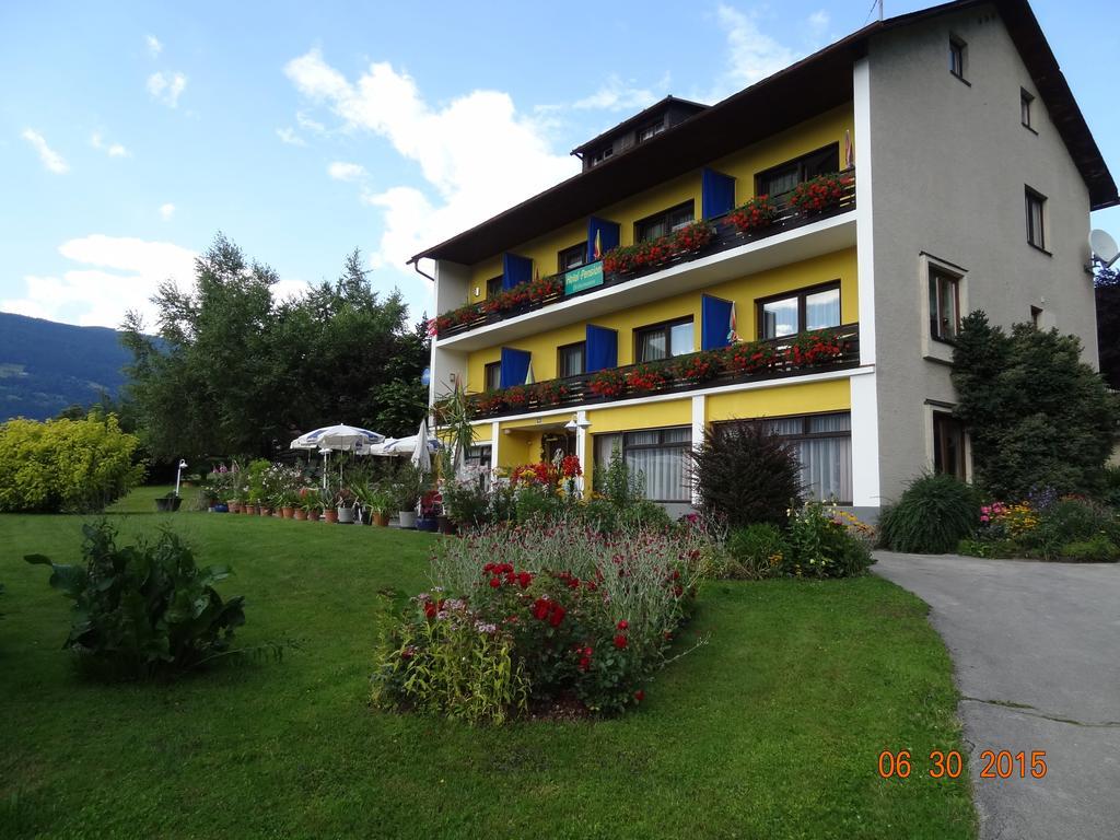 Pension Broenimann Ossiach Bagian luar foto