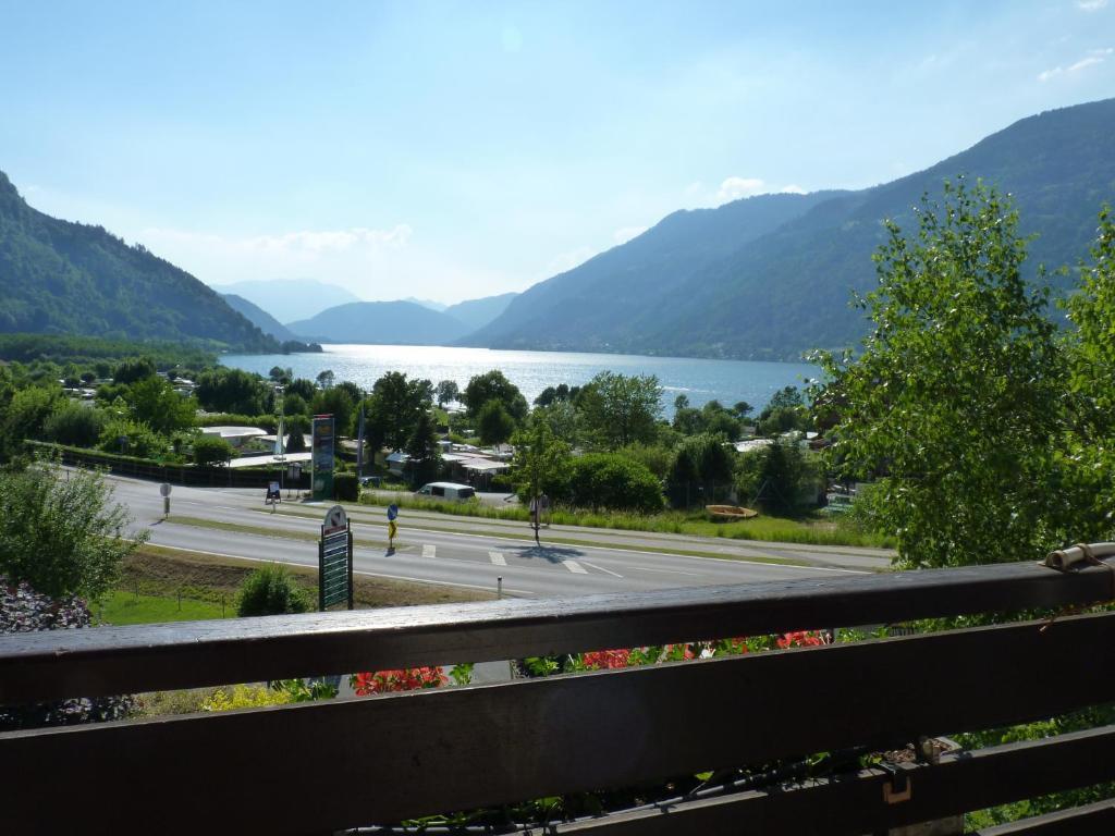 Pension Broenimann Ossiach Bagian luar foto