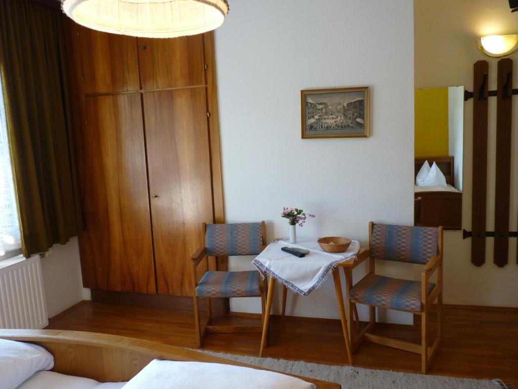 Pension Broenimann Ossiach Ruang foto